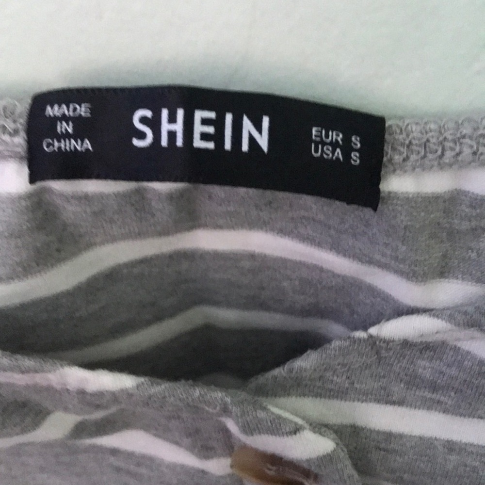 SHEIN Cropped Striped Short Sleeve Top Small - Picture 3 of 4